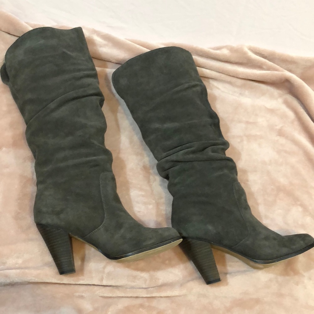 Baker suede gray heeled boots